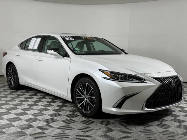 Certified 2025 Lexus ES 300h w/ Premium Package FWD image 11