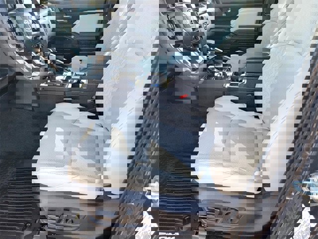 Used 2025 Toyota Tacoma Limited image 12