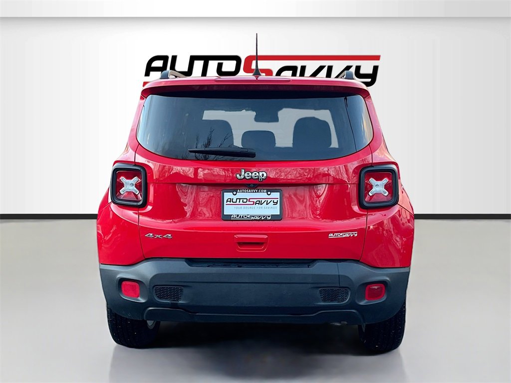 Used 2023 Jeep Renegade Latitude w/ Premium Group image 6