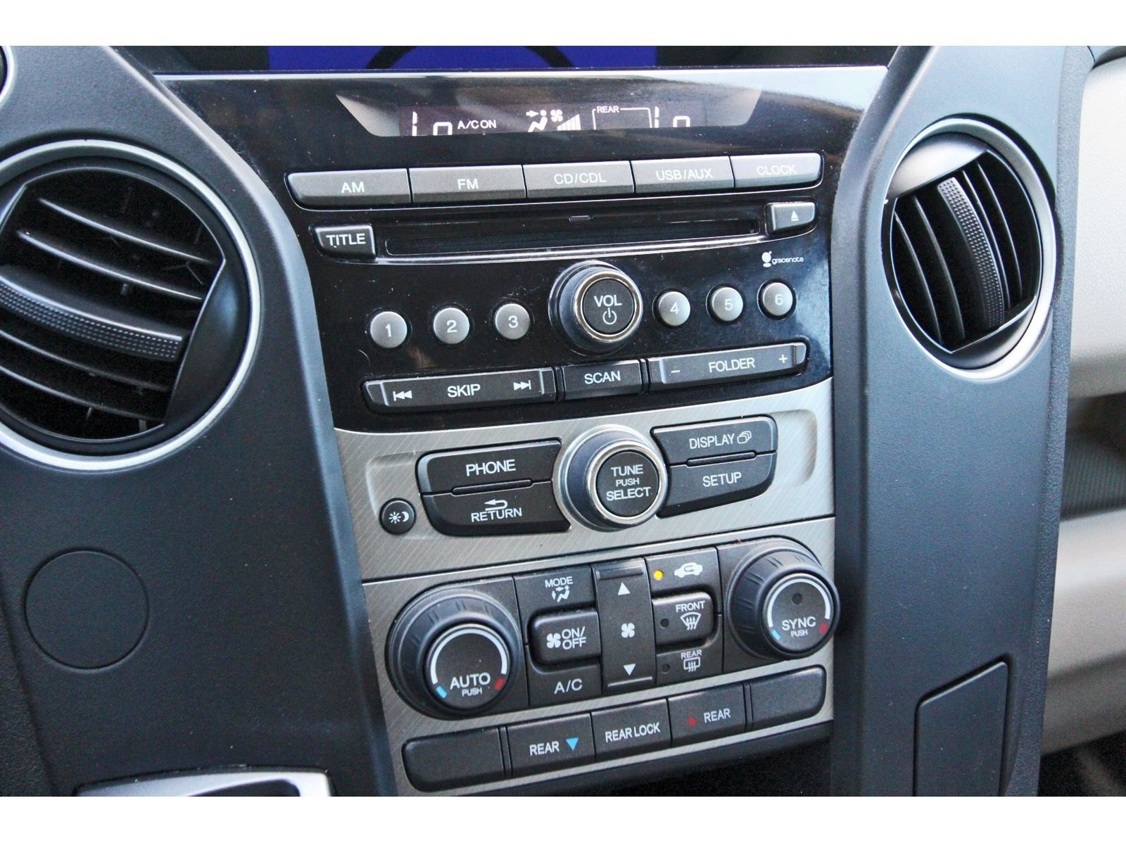 Used 2015 Honda Pilot LX image 25