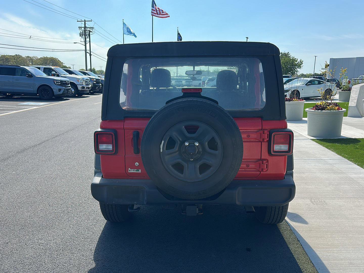 Used 2020 Jeep Wrangler Sport AWD/4WD image 6