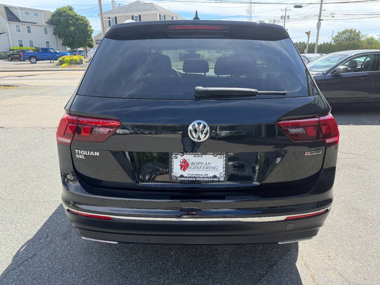 Used 2021 Volkswagen Tiguan SEL AWD/4WD image 6