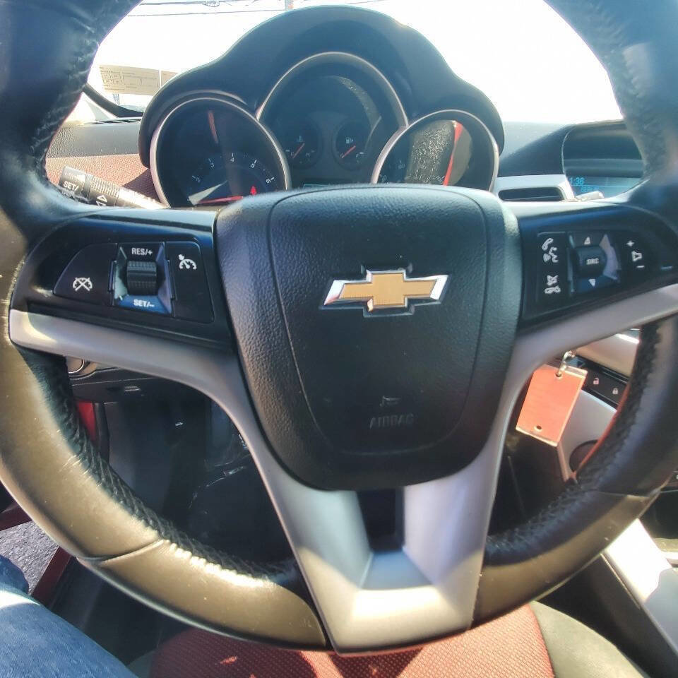 Used 2011 Chevrolet Cruze LT FWD image 16