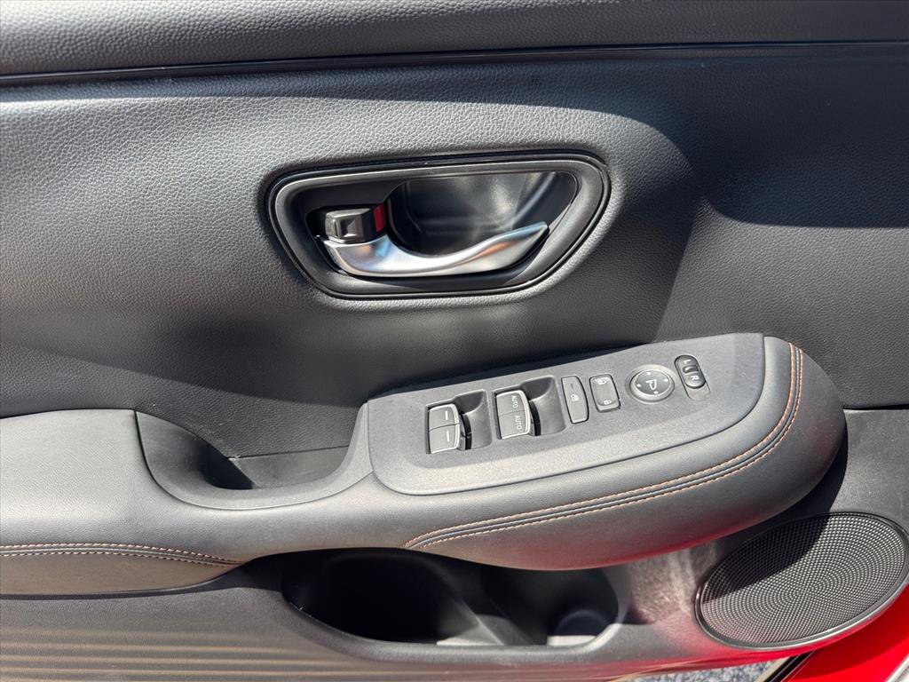 Used 2025 Honda HR-V Sport image 19