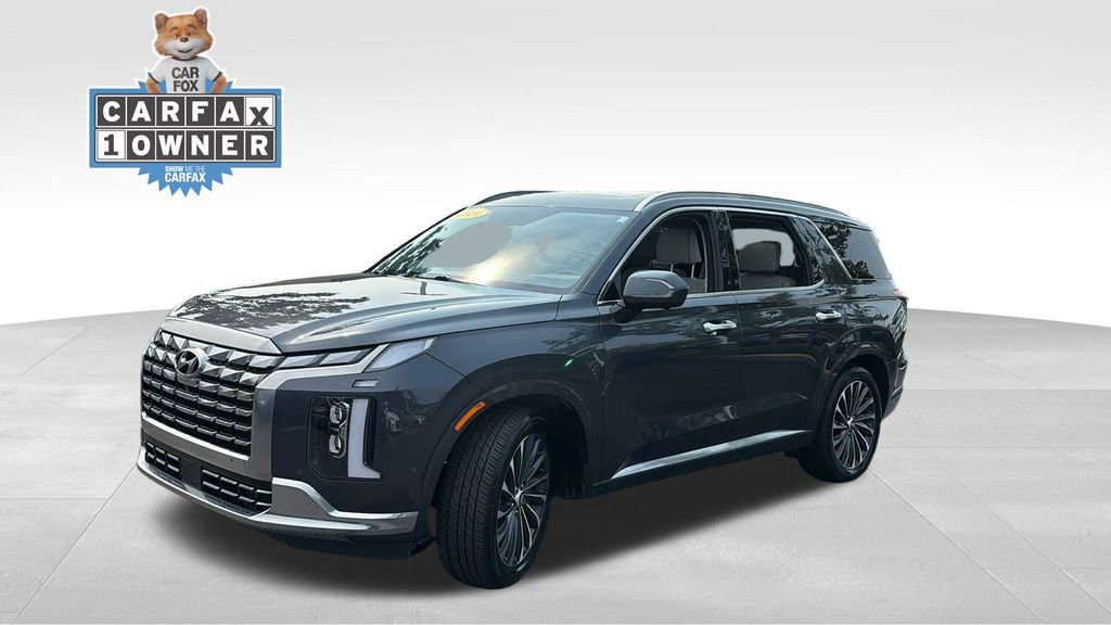 Used 2024 Hyundai Palisade Calligraphy image 3