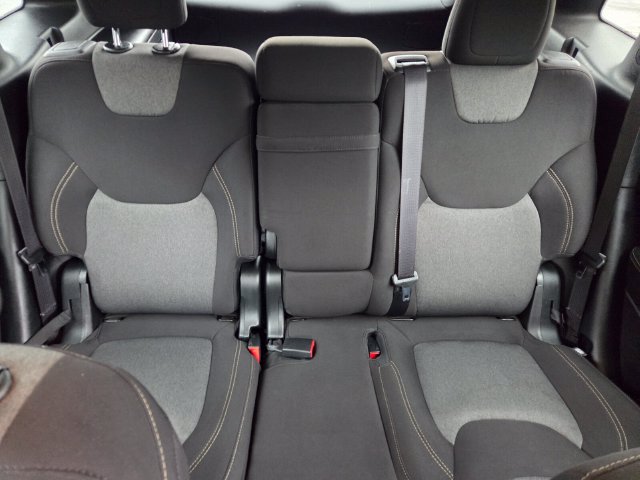 Used 2018 Jeep Cherokee Latitude FWD image 13