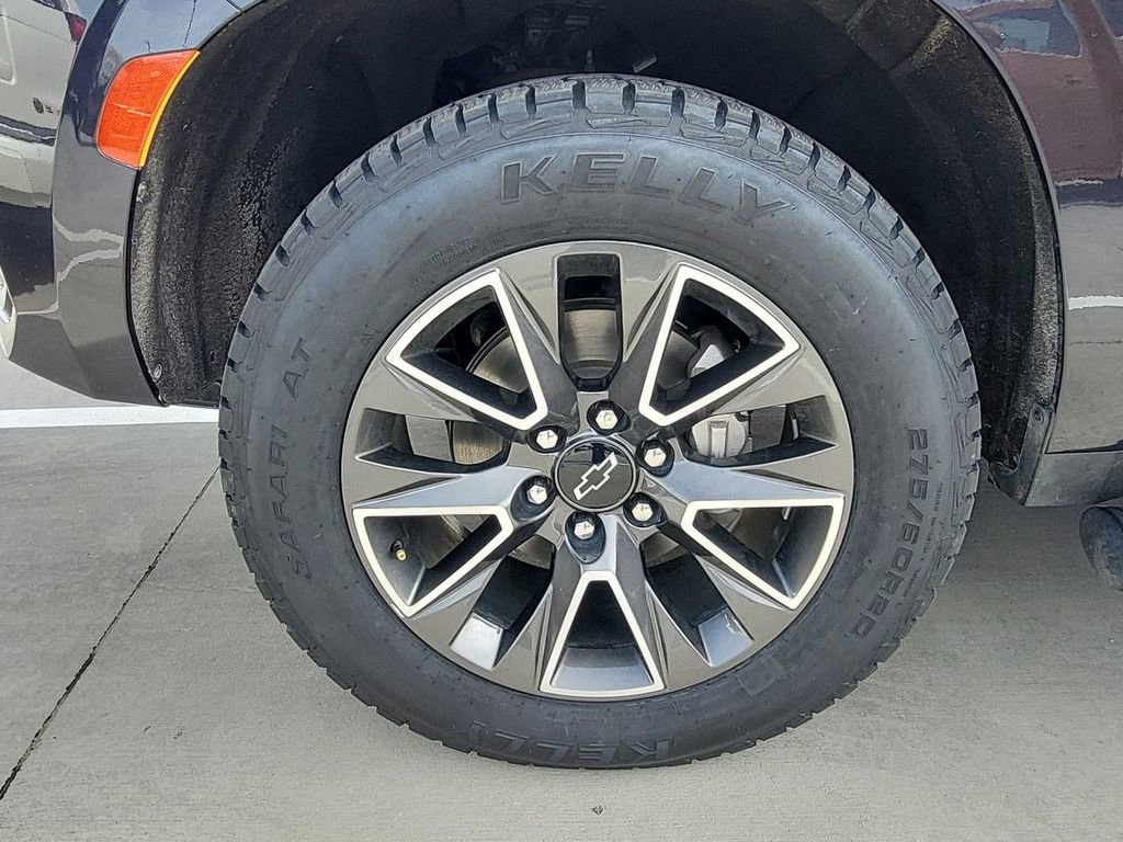 Used 2023 Chevrolet Tahoe Z71 w/ Luxury Package image 40