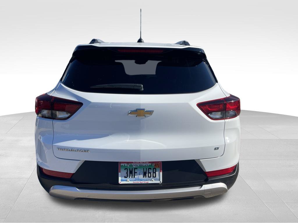 Used 2023 Chevrolet TrailBlazer LT FWD image 22