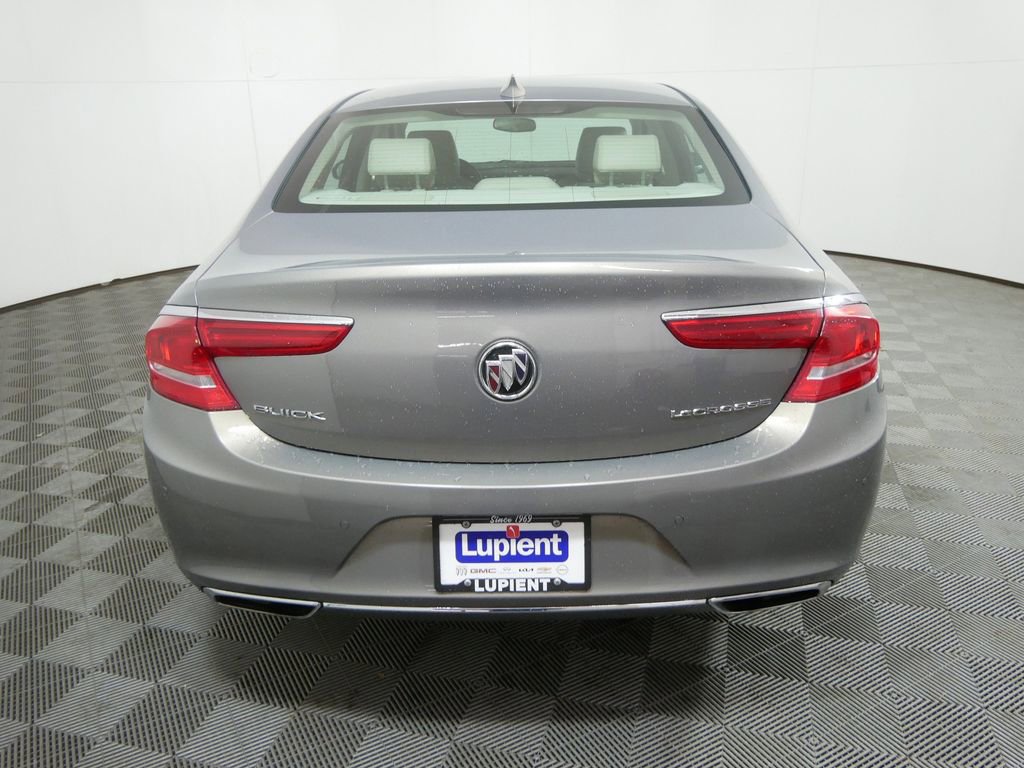 Used 2017 Buick LaCrosse Preferred image 4