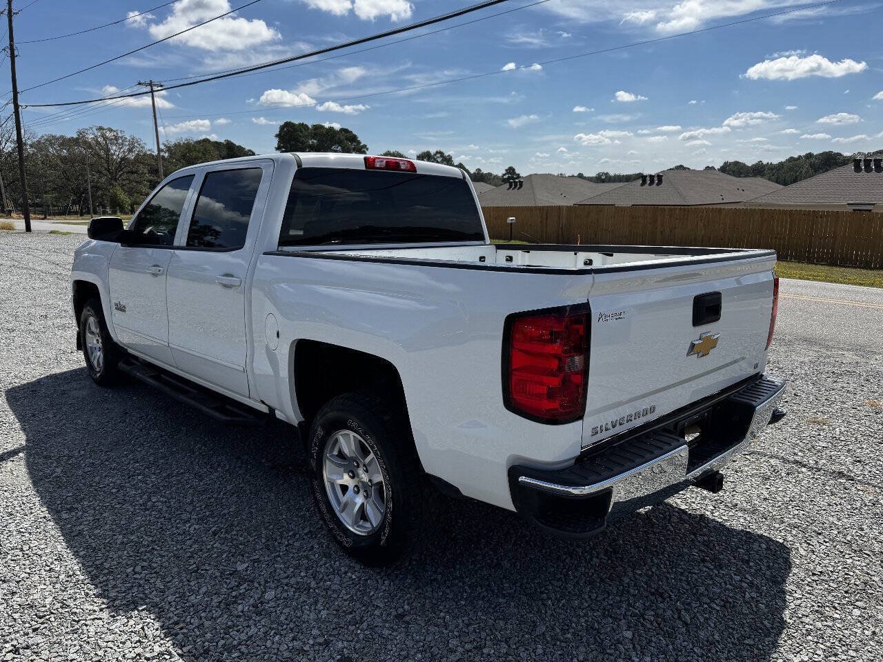 Used 2018 Chevrolet Silverado 1500 LT w/ Texas Edition RWD image 9