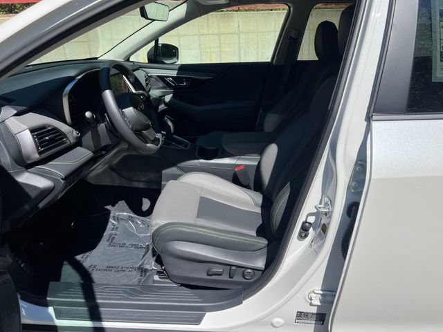 Certified 2025 Subaru Outback Onyx Edition AWD/4WD image 10