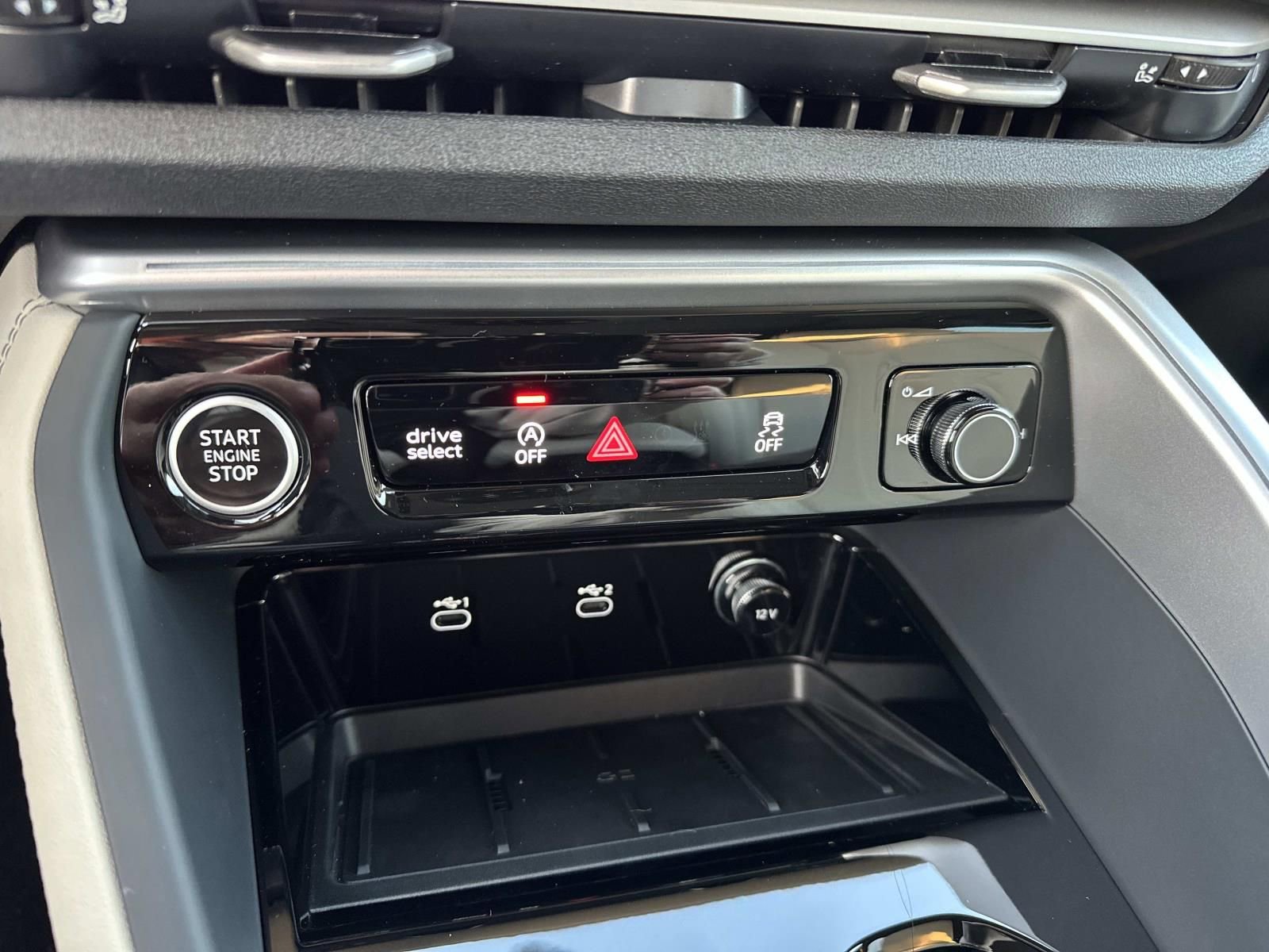 New 2025 Audi Q5 Prestige image 21