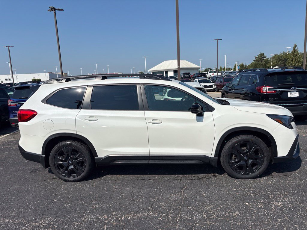 Used 2023 Subaru Ascent Onyx Edition Limited AWD/4WD image 2