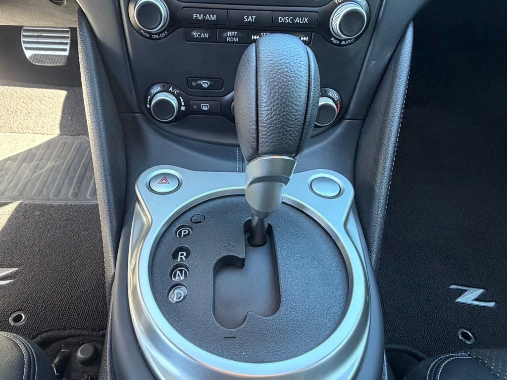 Used 2016 Nissan 370Z Touring image 24