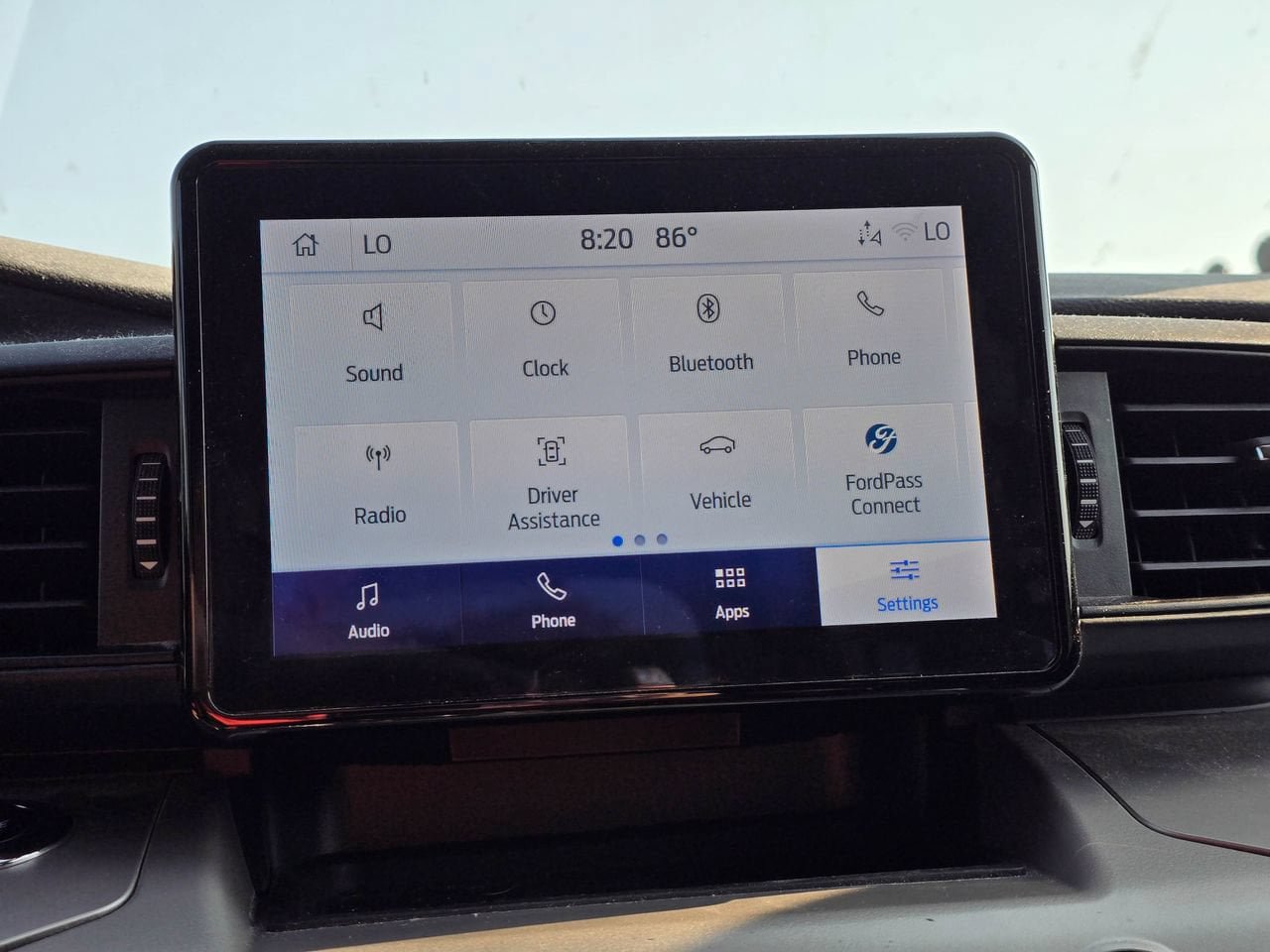 Used 2023 Ford Explorer XLT AWD/4WD image 15