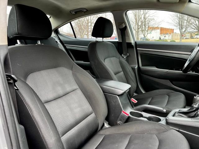 Used 2017 Hyundai Elantra Value Edition w/ Cargo Package image 26