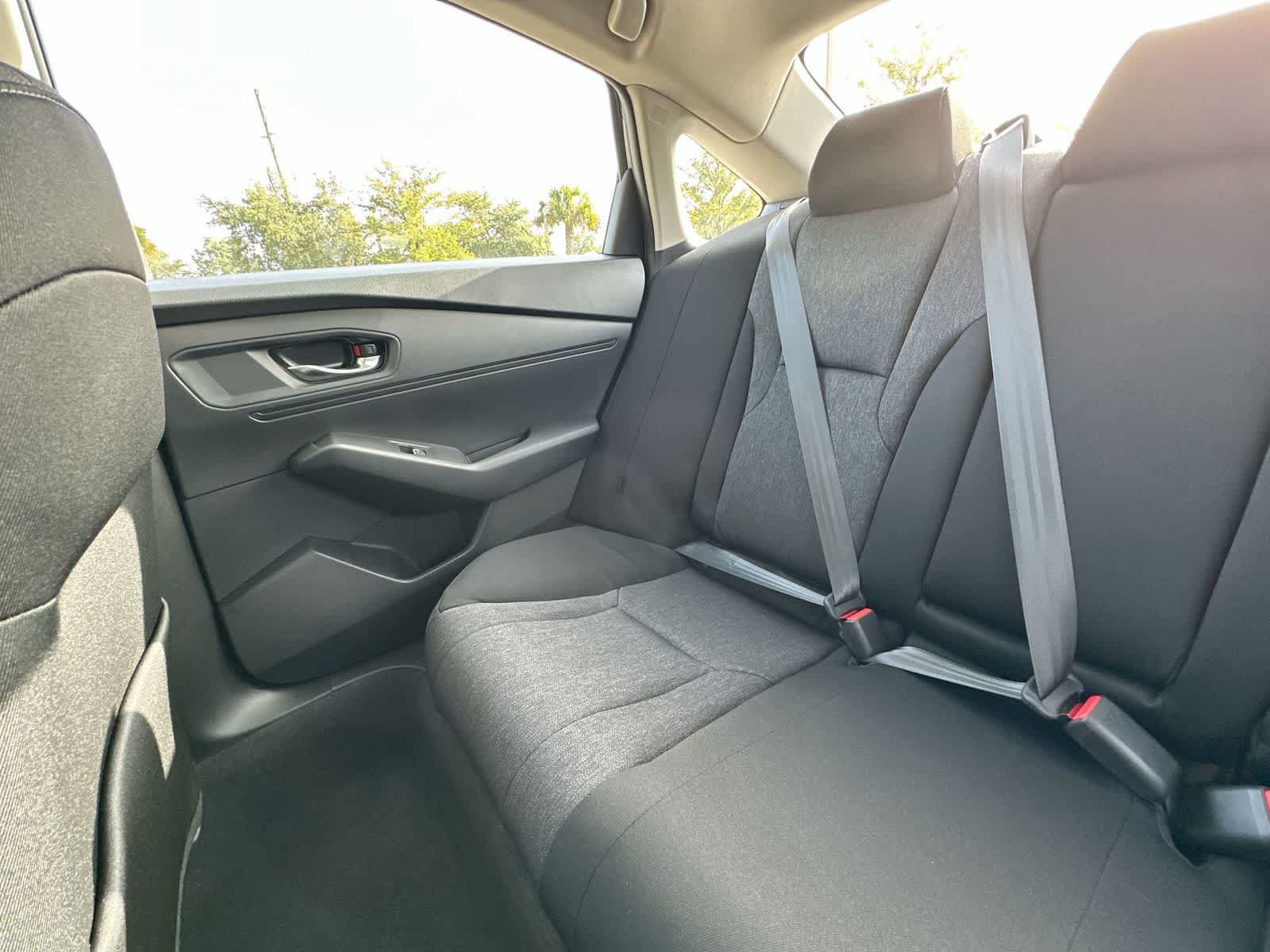 Used 2023 Honda Accord EX image 5