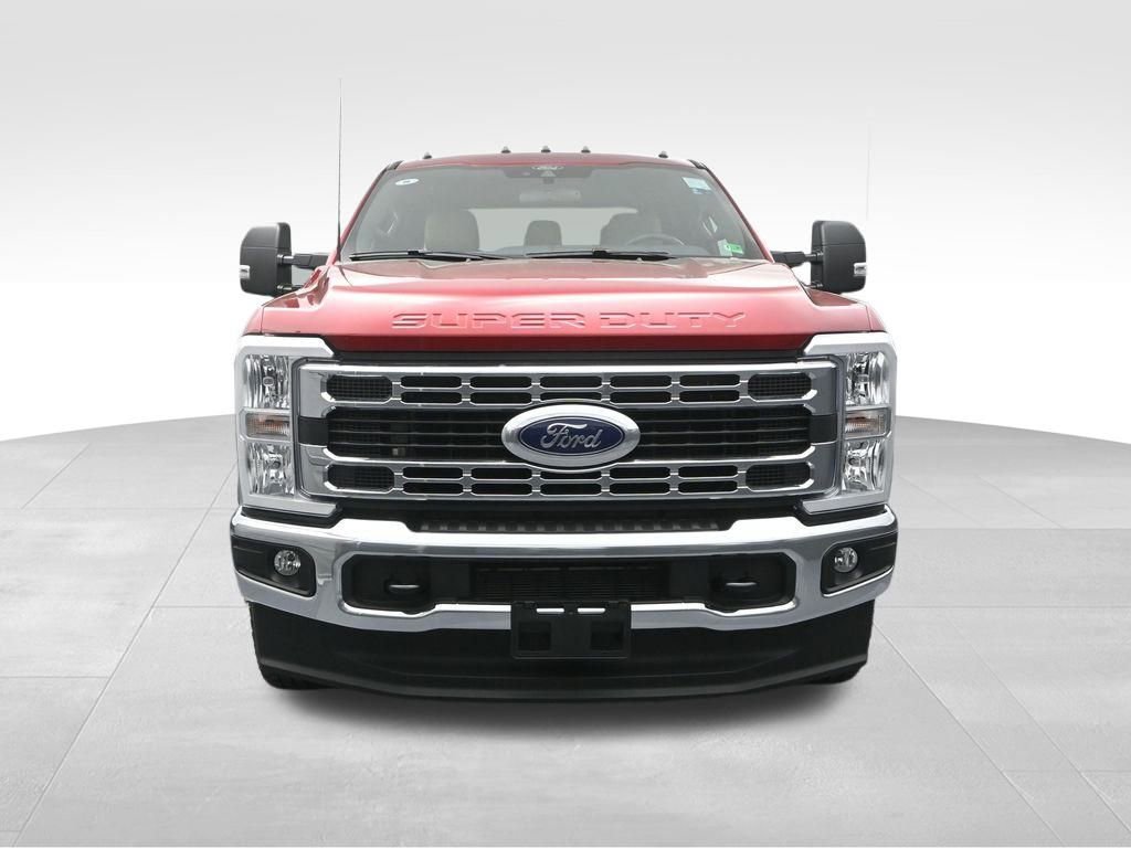New 2025 Ford F350 XLT w/ FX4 Off-Road Package image 4
