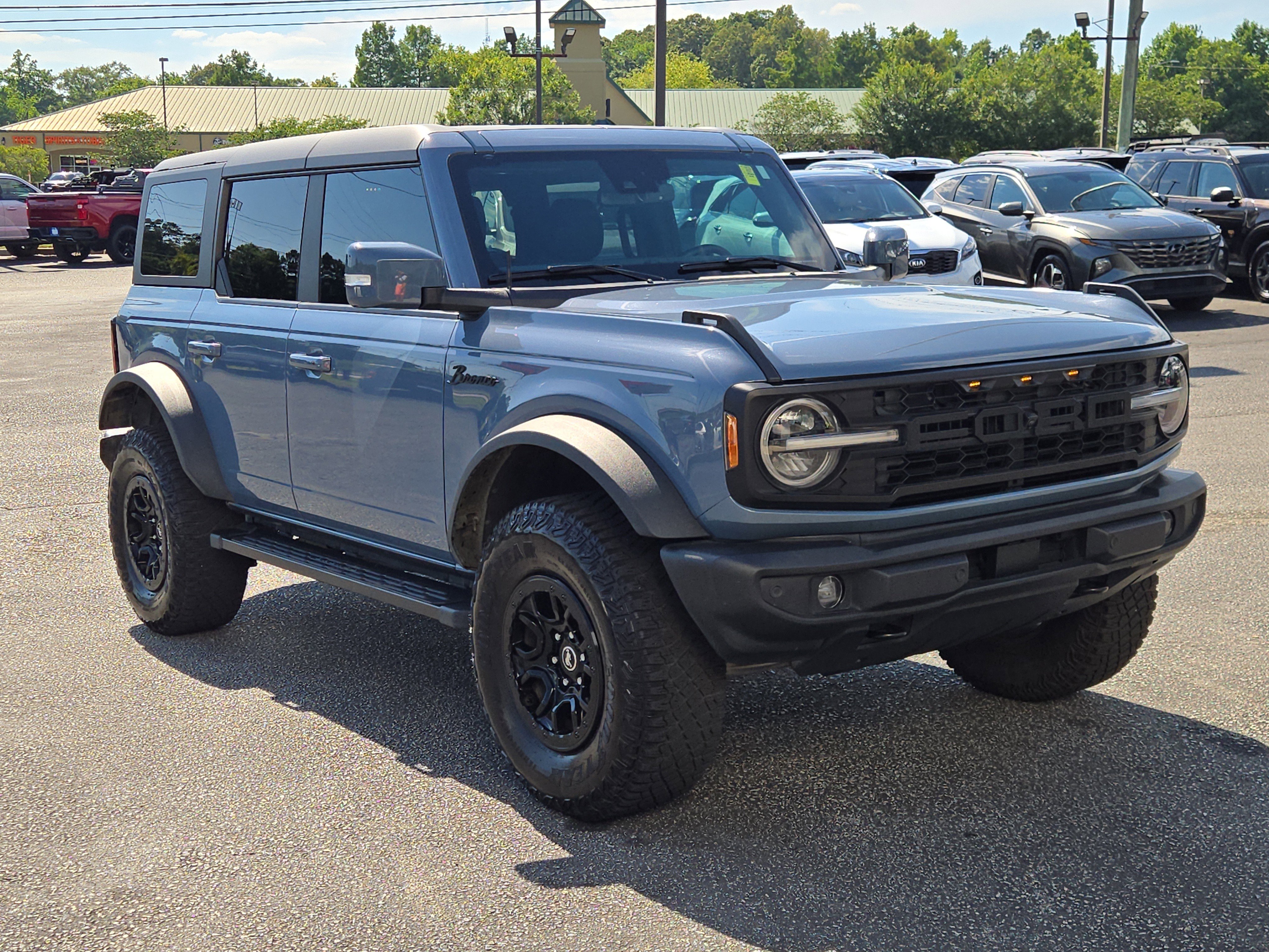 Used 2023 Ford Bronco Outer Banks w/ Sasquatch Package AWD/4WD image 4