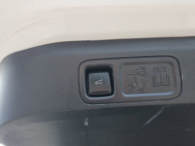 Used 2023 Ford Expedition Max Limited AWD/4WD image 9