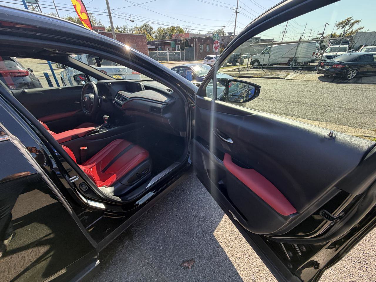 Used 2019 Lexus UX 250h F Sport w/ F Sport Premium Package AWD/4WD image 18