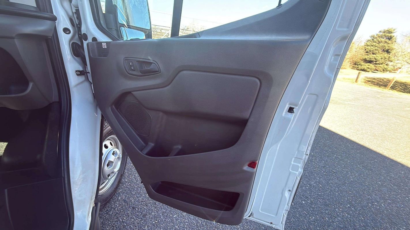 Used 2020 Ford Transit 250 Low Roof AWD image 17