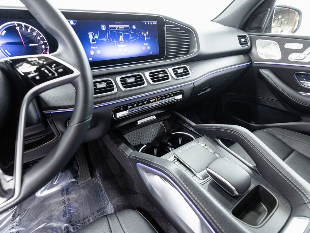 Used 2025 Mercedes-Benz GLE 450e 4MATIC w/ AMG Line Exterior image 15