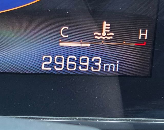 Used 2025 Chevrolet Trax LT image 31