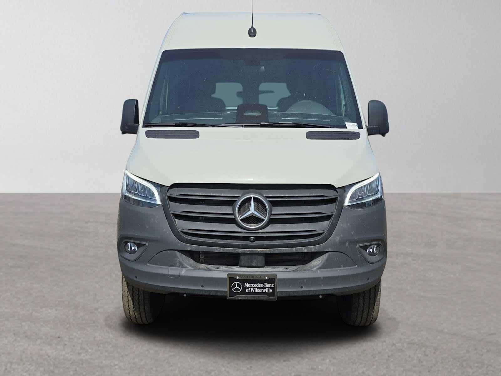 Used 2026 Mercedes-Benz Sprinter 2500 image 8
