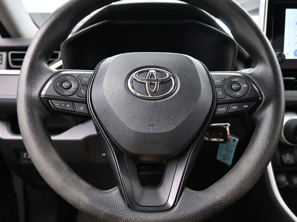 Used 2023 Toyota RAV4 LE image 20