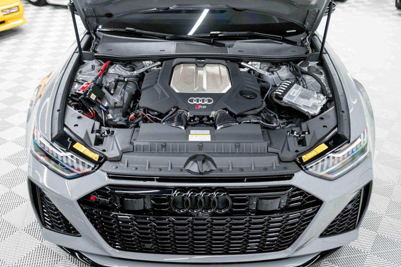 Used 2025 Audi RS 6 performance AWD/4WD image 91
