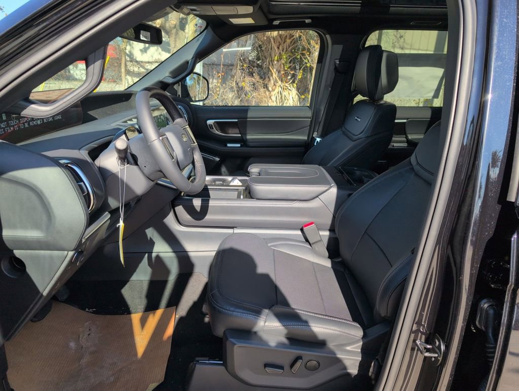 New 2026 Ford Expedition Platinum w/ Stealth Appearance Package image 5