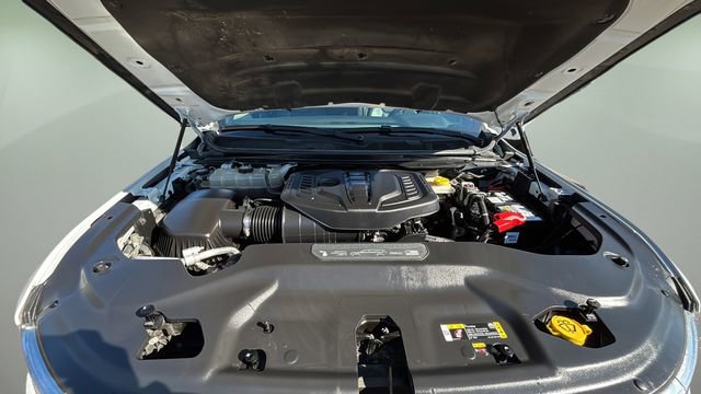 Used 2024 Jeep Wagoneer Series II w/ Flexible Seating Group image 32