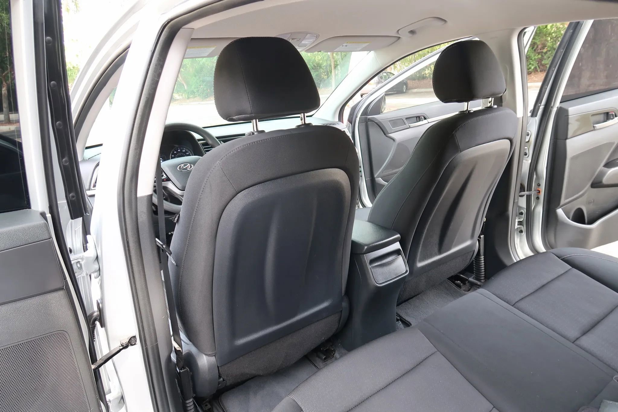 Used 2018 Hyundai Elantra SEL FWD image 11