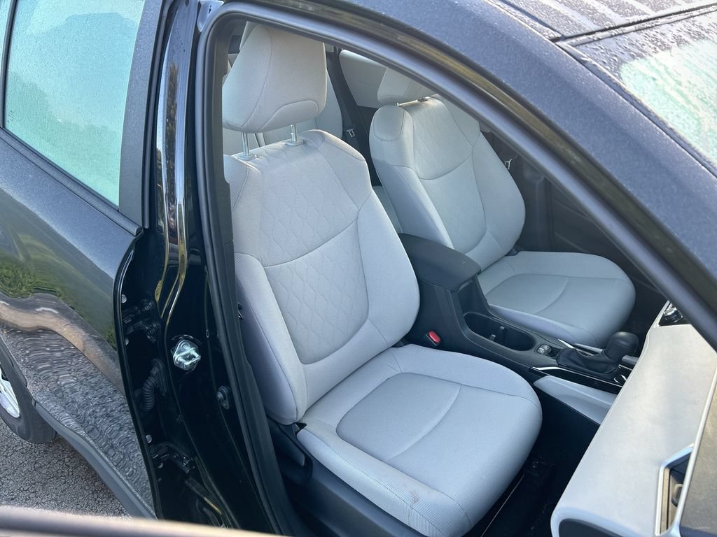 Used 2024 Toyota Corolla Cross L FWD image 30