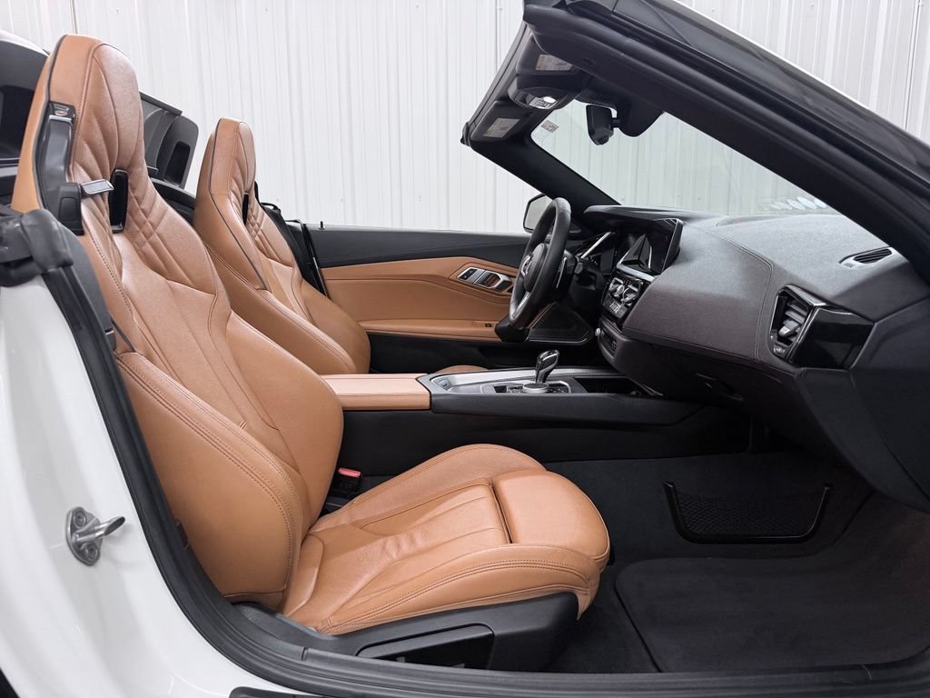 Used 2020 BMW Z4 M40i w/ Executive Package RWD image 51