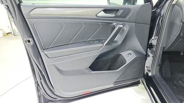 Used 2024 Volkswagen Tiguan SE FWD image 20