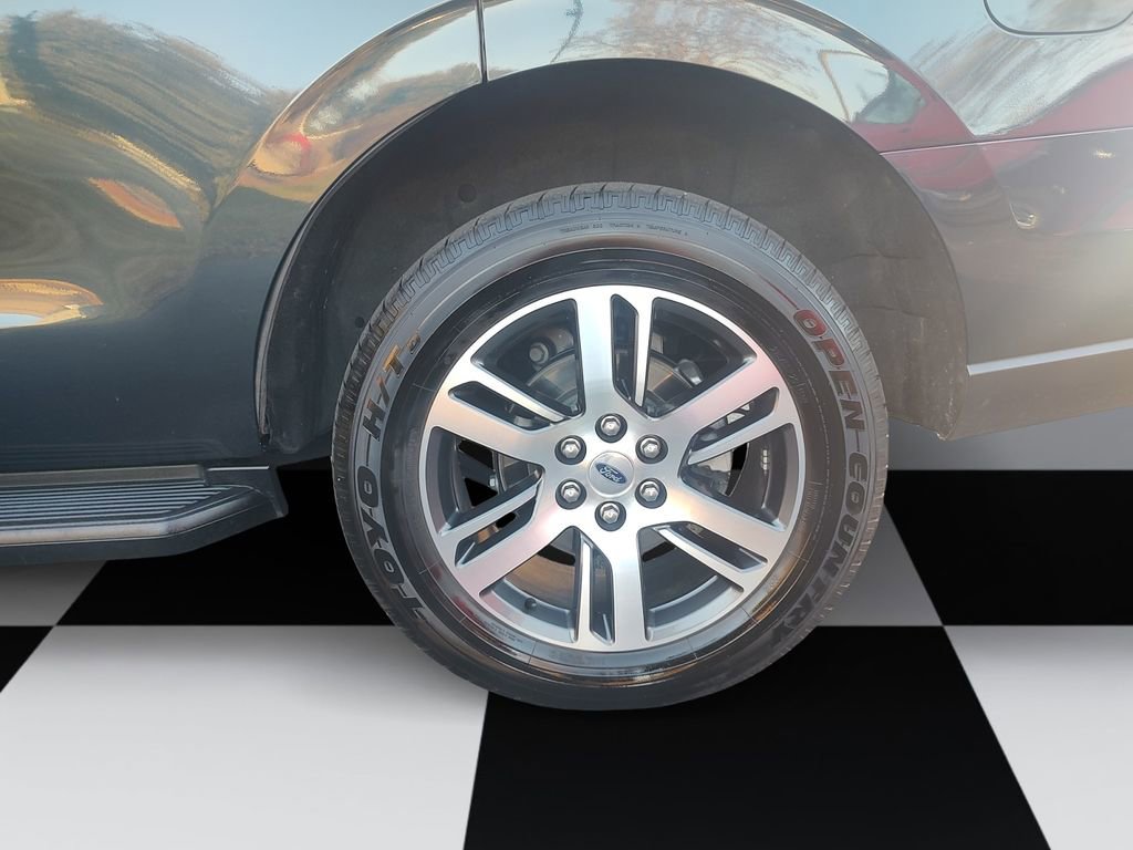 Used 2024 Ford Expedition Limited image 14