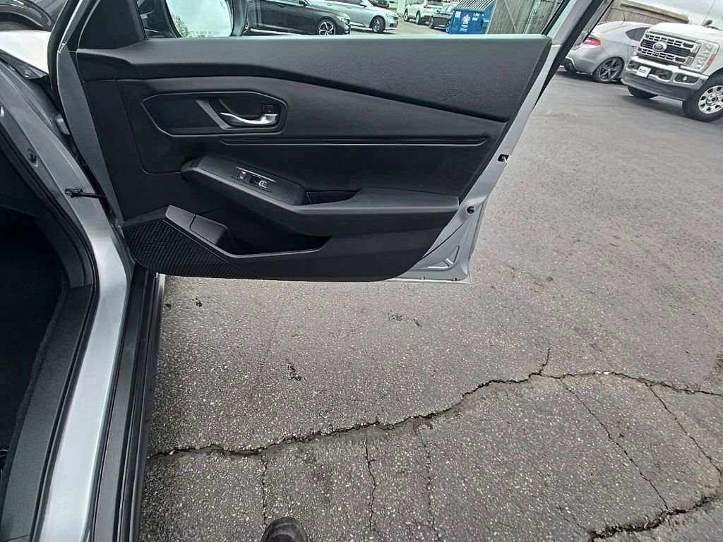 Certified 2025 Honda Accord SE image 30