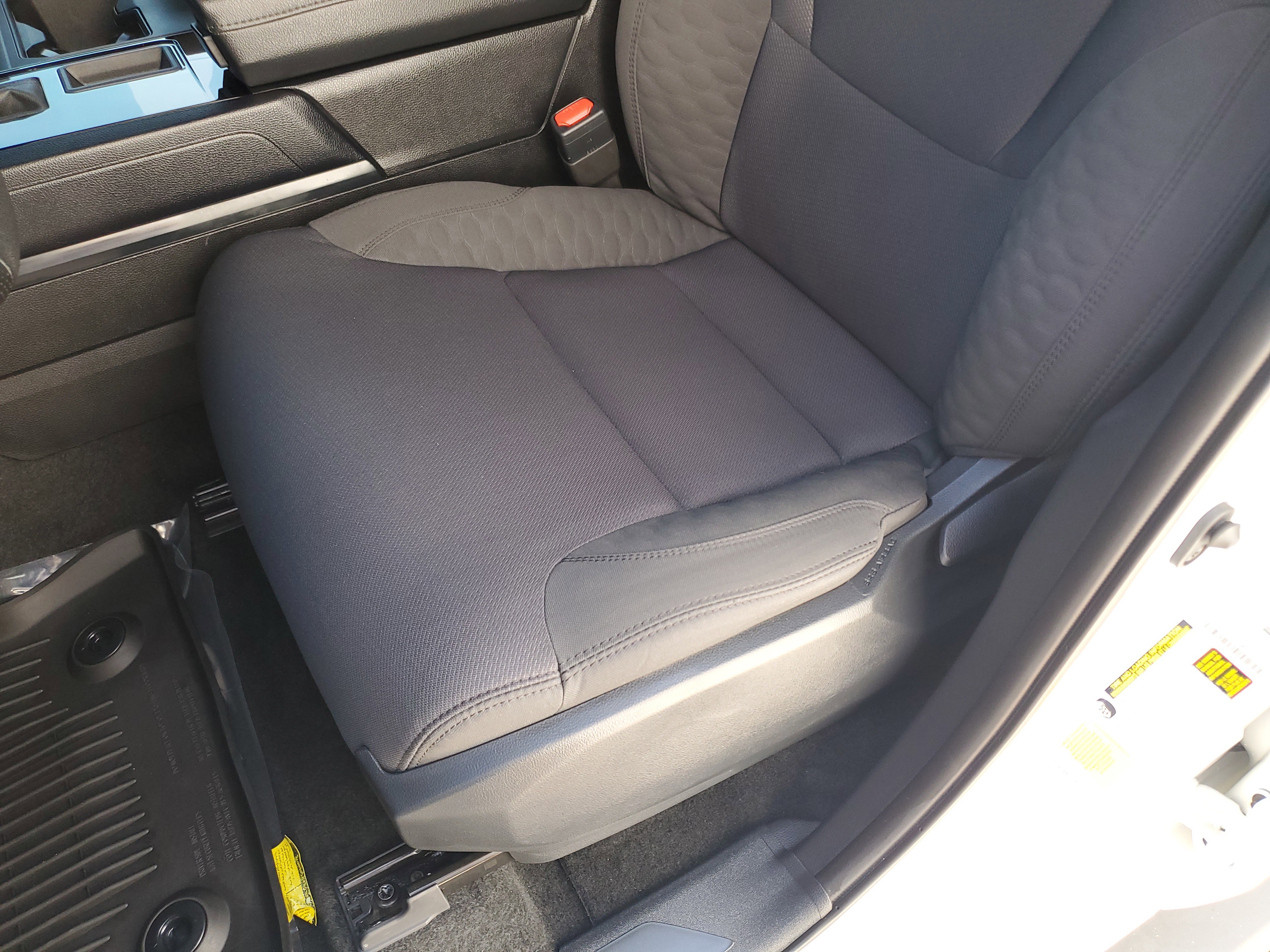 Used 2025 Toyota Tundra SR w/ SR Tow Package image 18