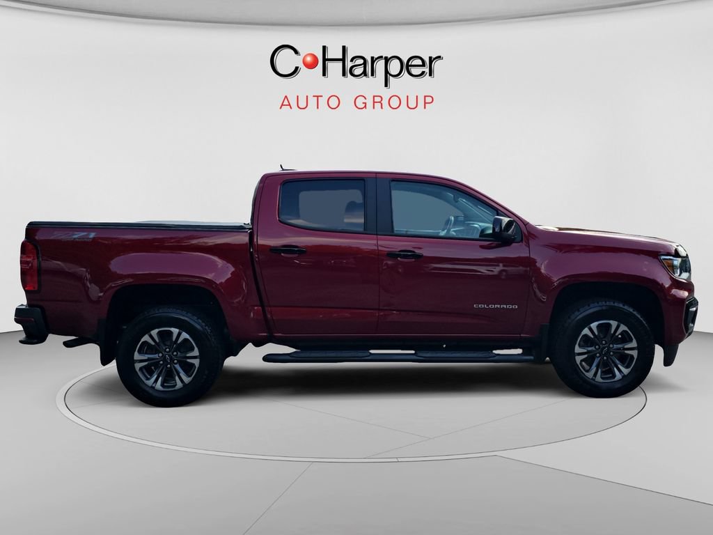 Used 2022 Chevrolet Colorado Z71 AWD/4WD image 2