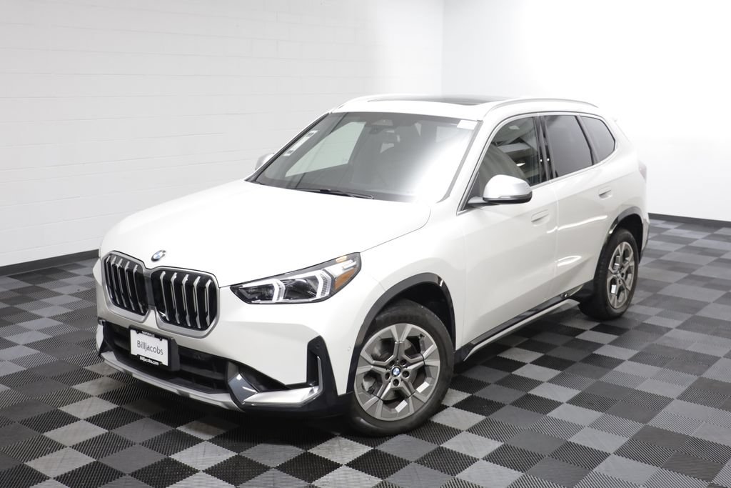 Certified 2023 BMW X1 xDrive28i w/ Convenience Package AWD/4WD image 2