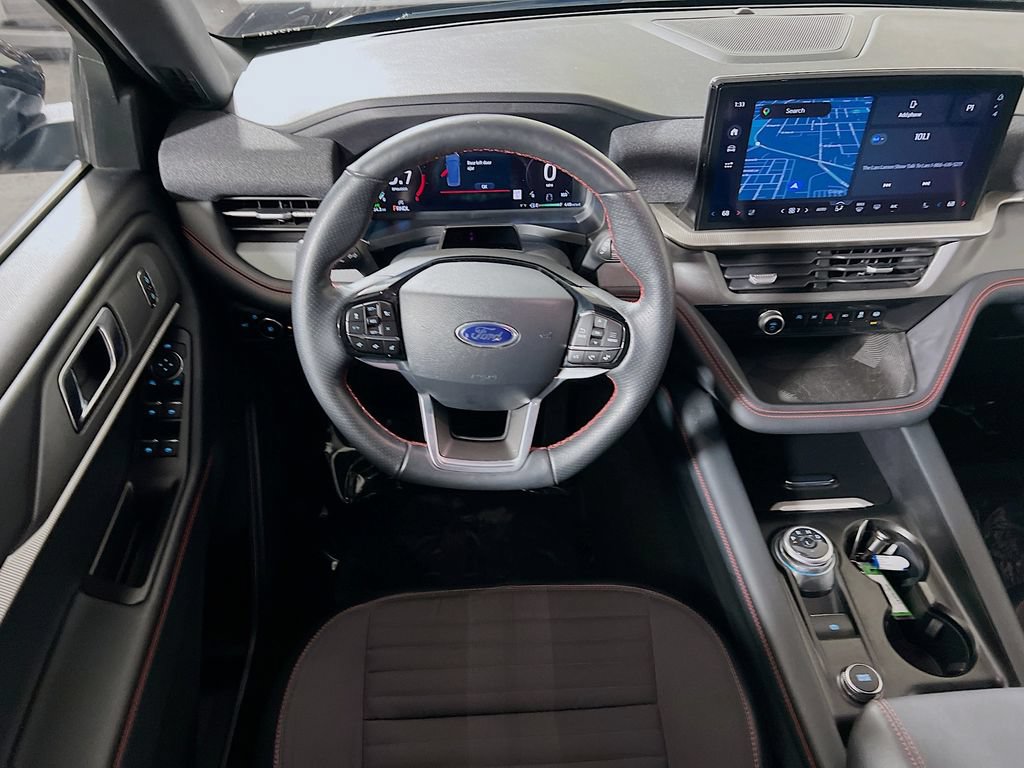 Used 2025 Ford Explorer ST-Line w/ ST-Line Street Pack AWD/4WD image 19