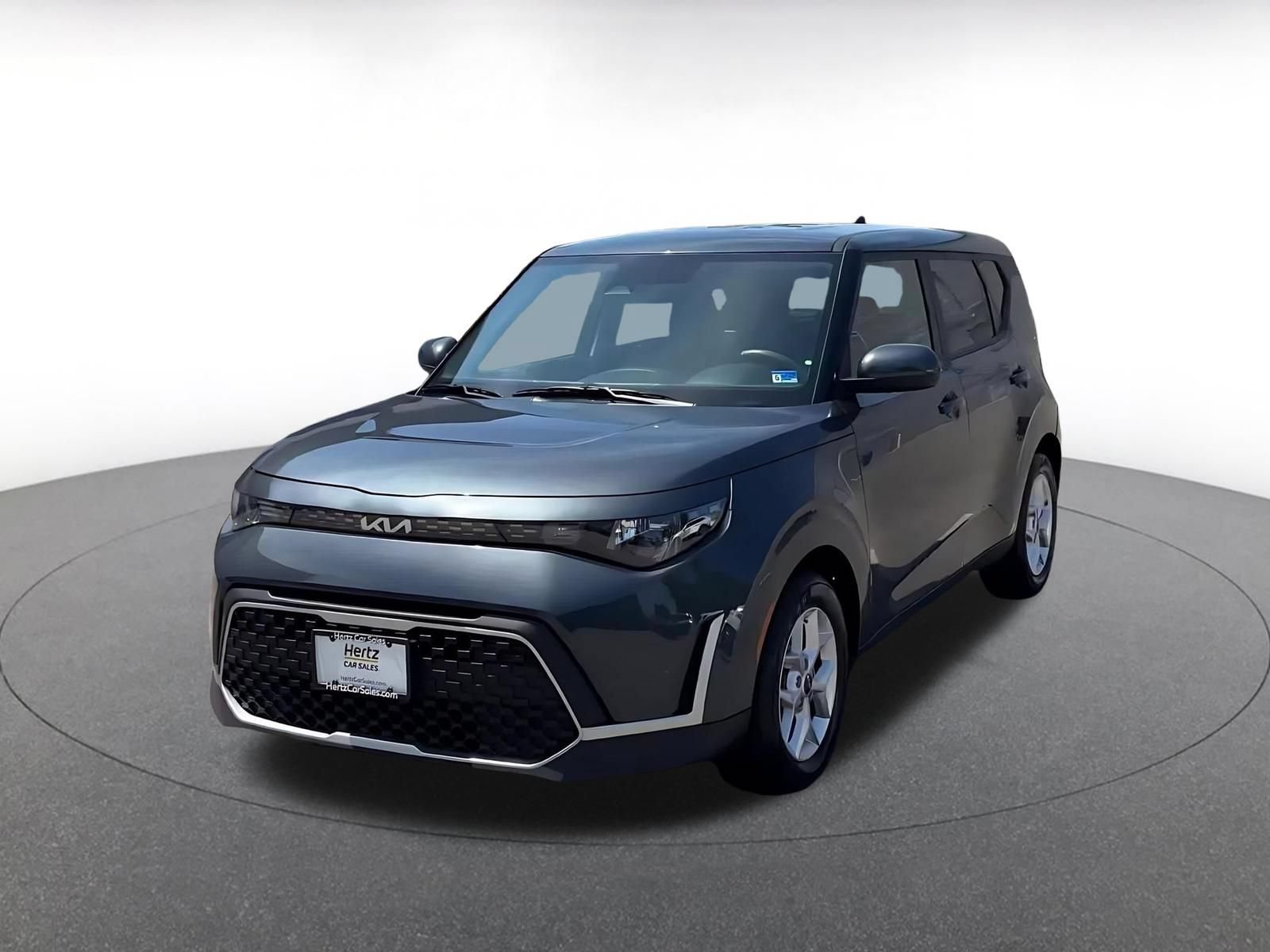 Used 2025 Kia Soul LX w/ LX Technology Package FWD image 7