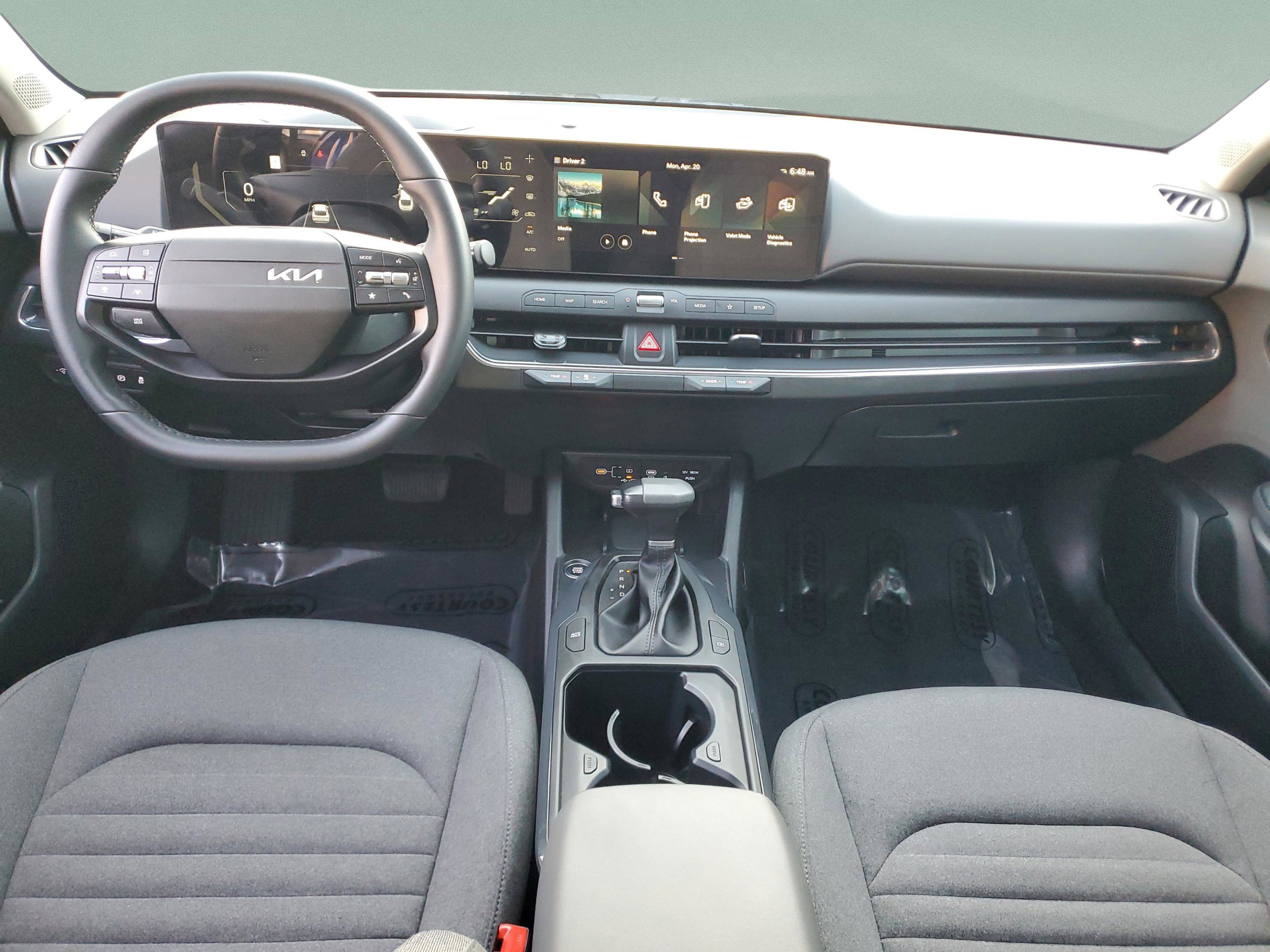 Certified 2025 Kia K4 EX FWD image 8