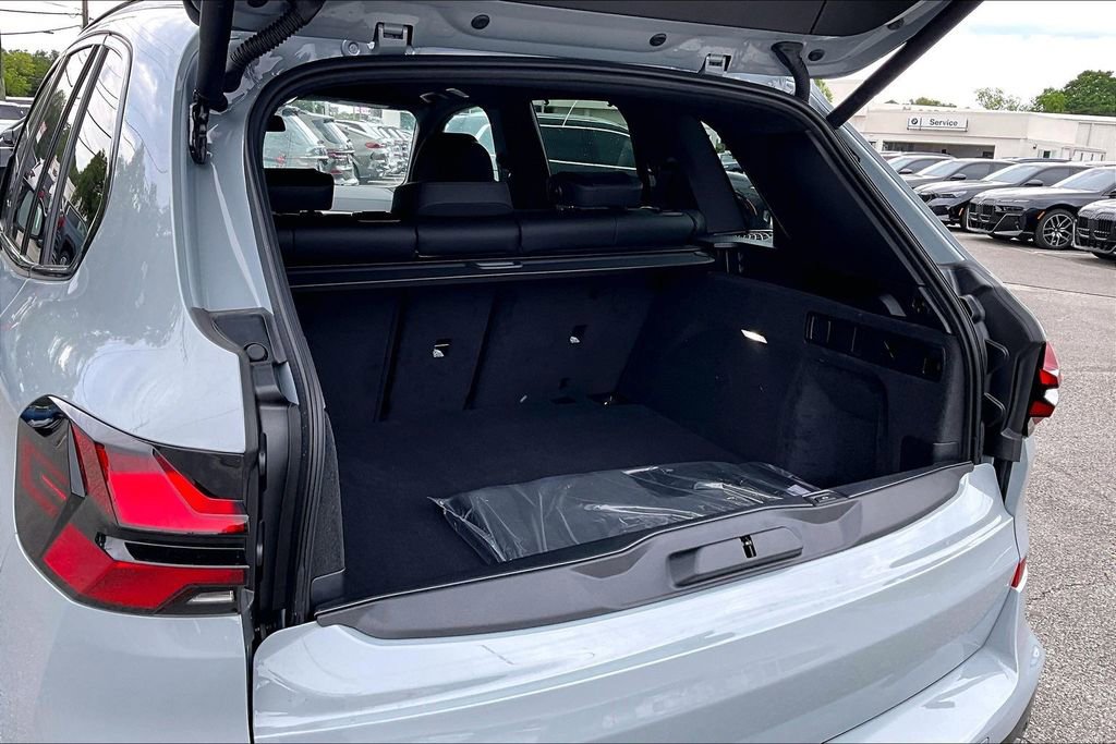 New 2026 BMW X5 M60i AWD/4WD image 25