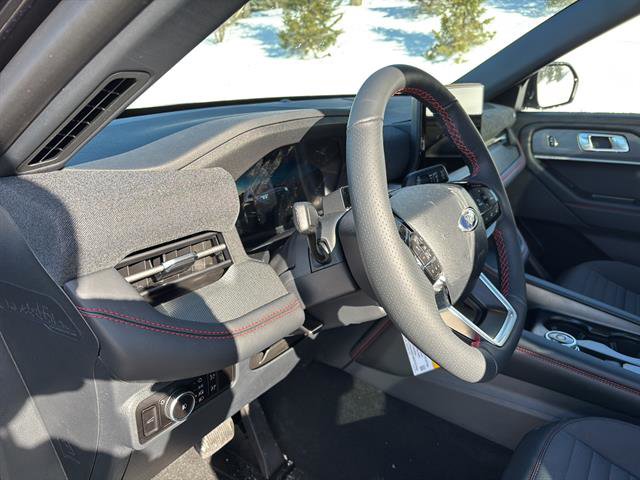 New 2026 Ford Explorer ST-Line w/ ST-Line Street Pack image 12