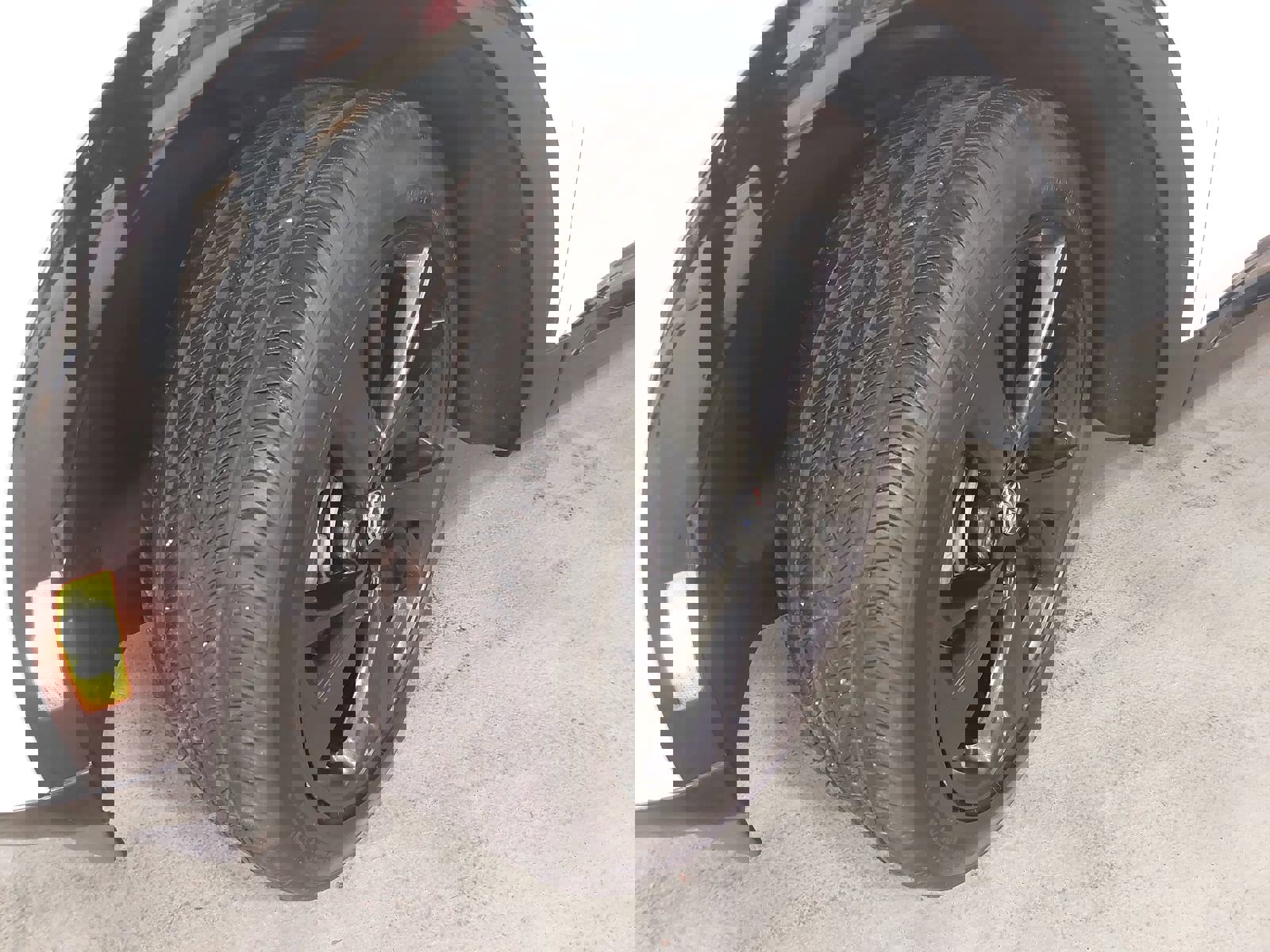 Used 2022 Buick Envision Essence w/ Technology Package II image 34