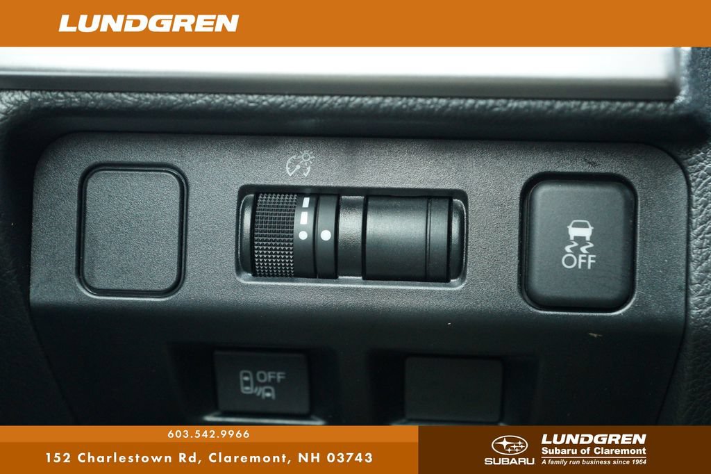 Used 2016 Subaru Crosstrek 2.0i Limited AWD/4WD image 16