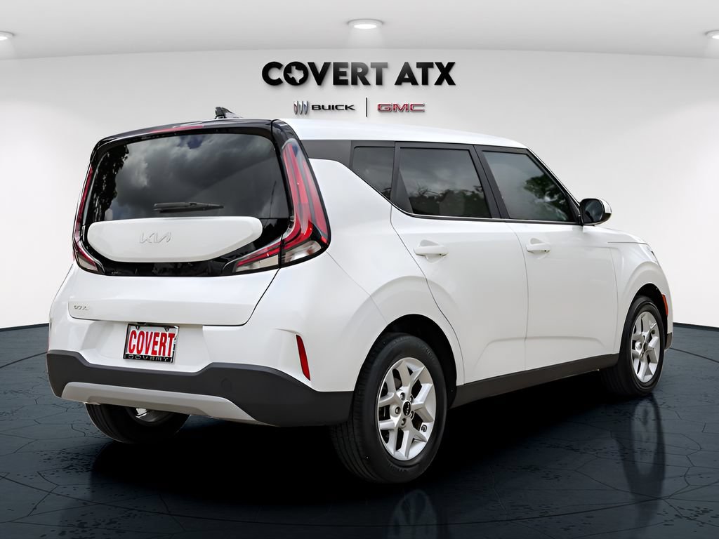 Used 2023 Kia Soul LX w/ LX Technology Package FWD image 7